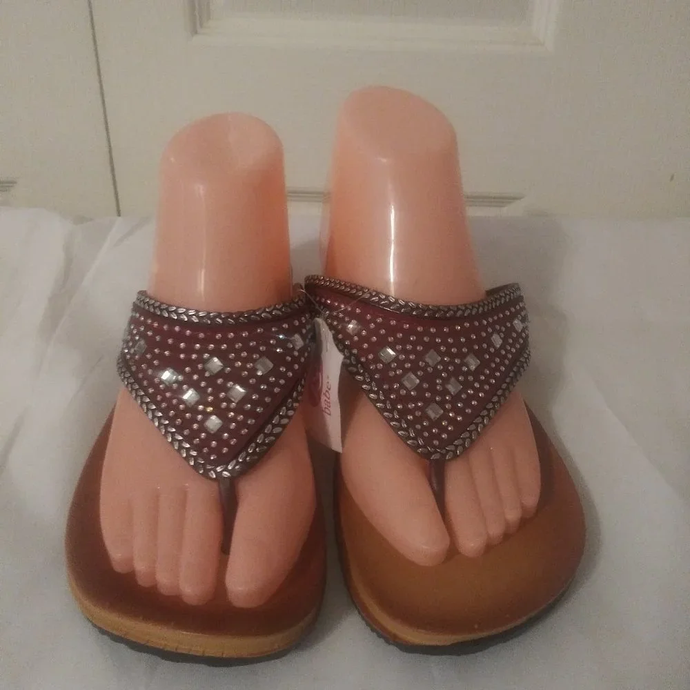 Stylish Women's Sandals with Rhinestone Accents - Picture 7 of 7